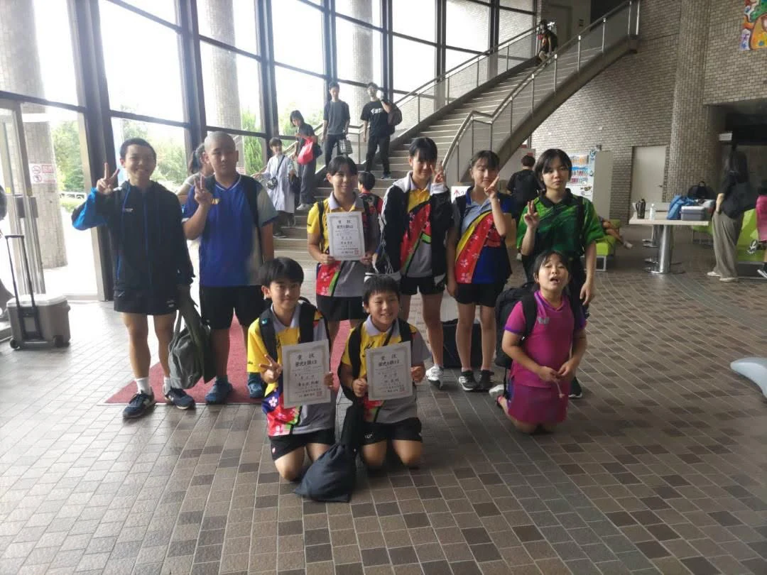 黒学卓球クラブの集合写真